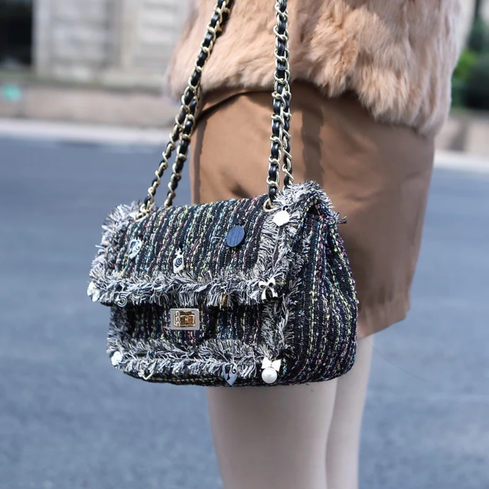 Exquisite Tweed Design Handbag - Picture 6 of 8